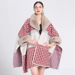 accessoire mode cape fourrure