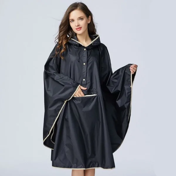 cape de pluie noire