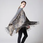 poncho chic bohème