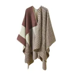 poncho en cachemire élégant à carreaux