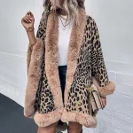poncho chic col fourrure