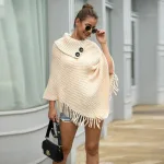 poncho en laine avec boutons