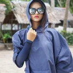 poncho de plage shark