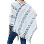 poncho élégant blanc