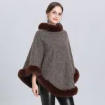 poncho chaud femme avec col en fourrure