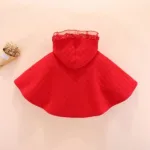 poncho en dentelle pour fille