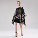 poncho frangé pour femme