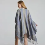 écharpe femme poncho élégant avec franges