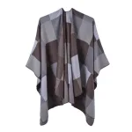 poncho femme chic à carreaux