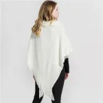 poncho confortable en tricot