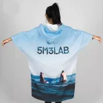 vêtement de surf bleu
