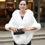 poncho en fourrure pour femme