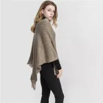 vêtement femme poncho à franges