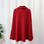 Poncho femme manteau boutons rouge dos