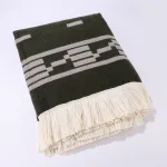 poncho classique inspiré de Clint Eastwood